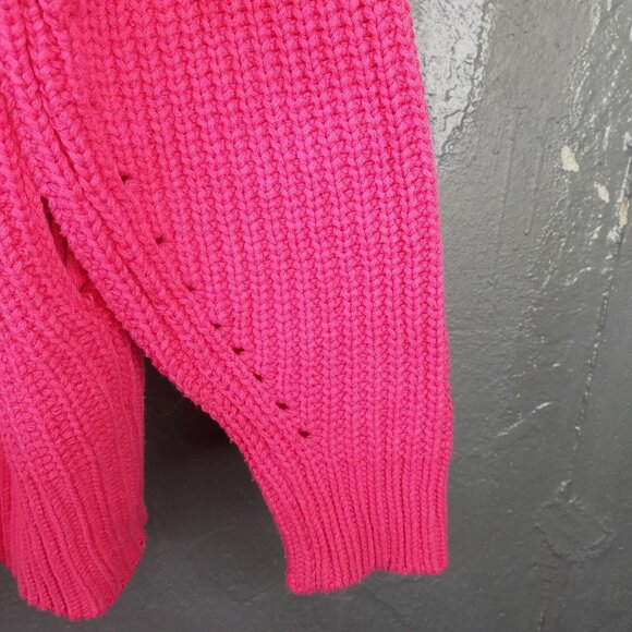 Free People Swim Too Deep Cardigan Sweater S Oversized Chunky Knit Fuchsia Flame - Picture 6 of 16